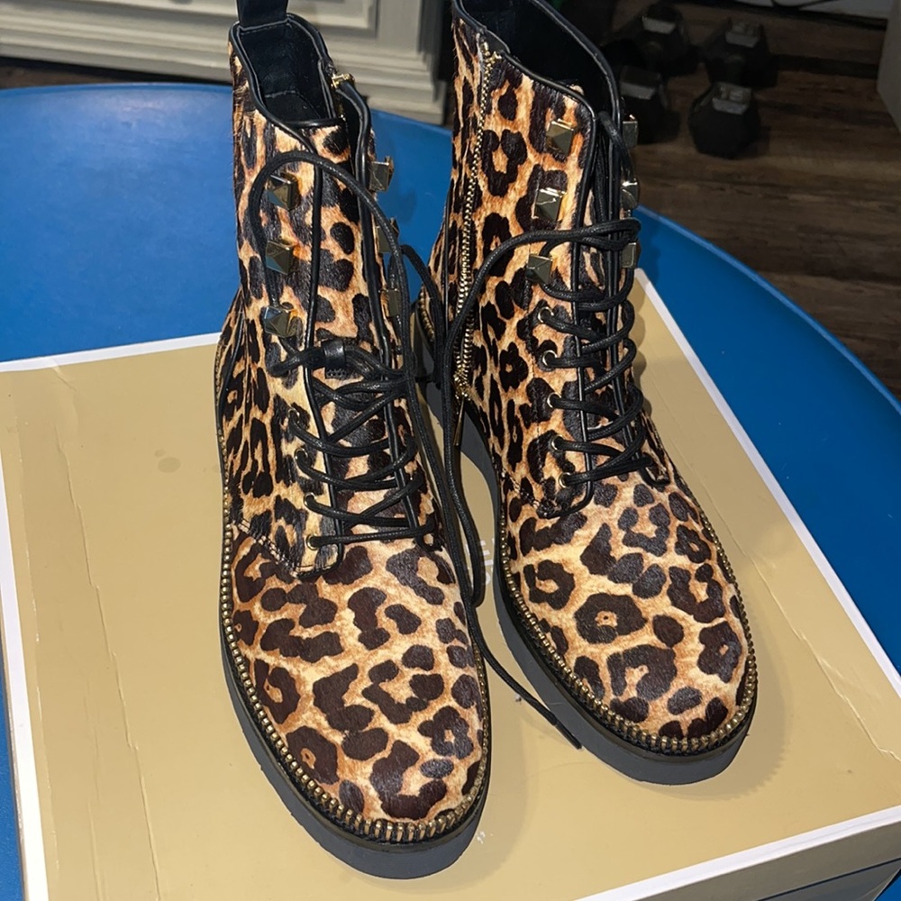 Never worn MICHEAL KORS Haskell Bootie  US SIZE 8.5 with box.